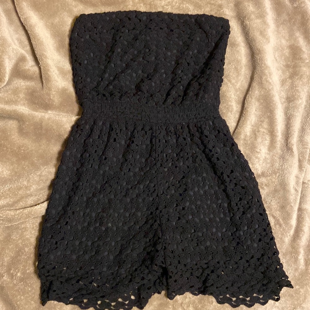 Black Sleeveless Rewind Romper